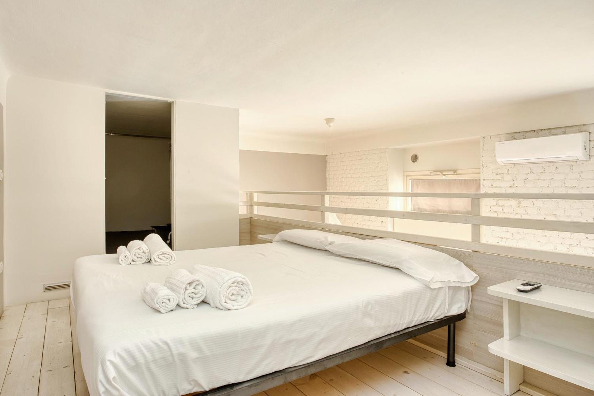 Modern Loft Near Bosco Verticale Milano Esterno foto